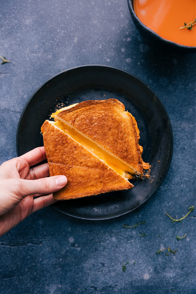 Grilled cheese air fryer or skillet