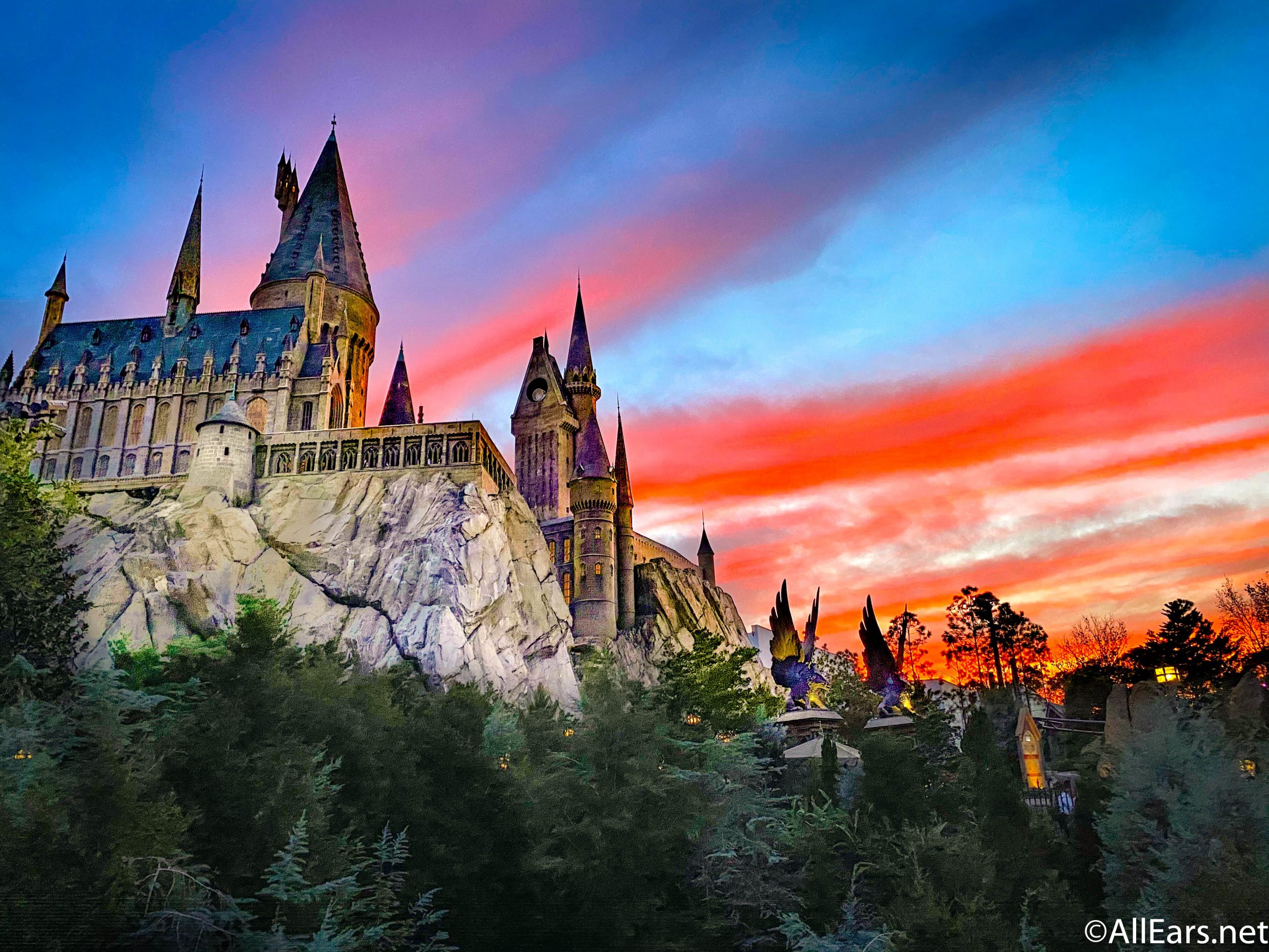 These gorgeous harry potter wallpapers will cast a spell on your phone or desktop