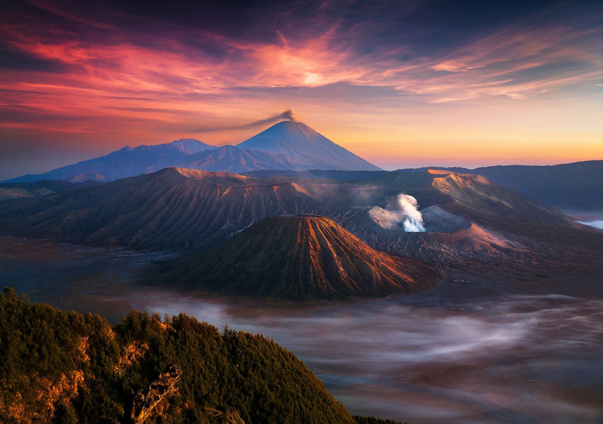 Full hd nature landscape mountain volcano indonesia sunrise mist wallpaper