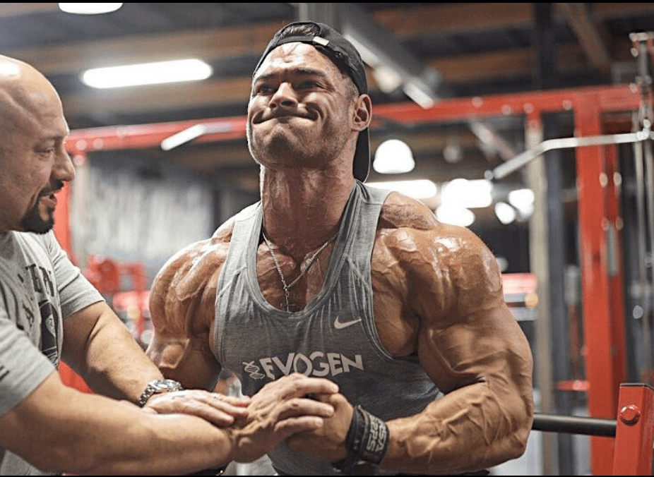 Schwere vorwãrfe gegen jeremy buendia hãusliche gewalt handel mit steroiden