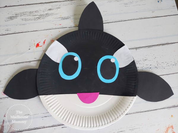 Paper plate orca whale