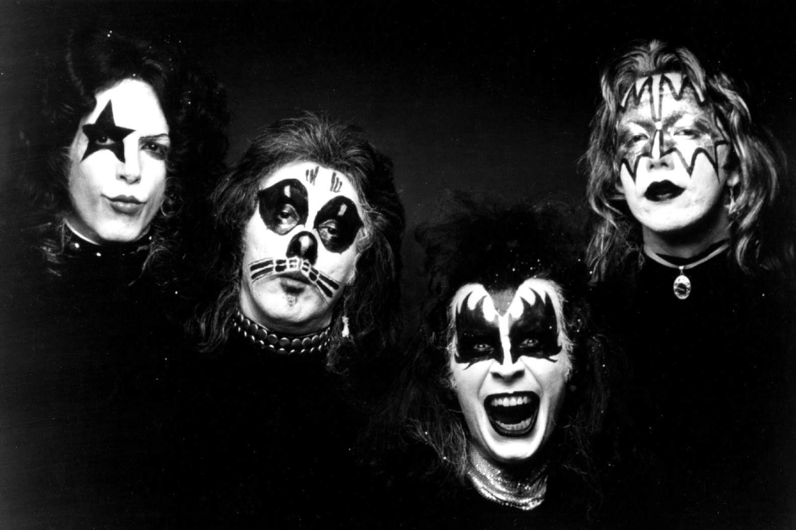 Kiss alternative s obsession with the rock band