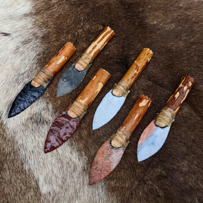 Bison skinner stone knives