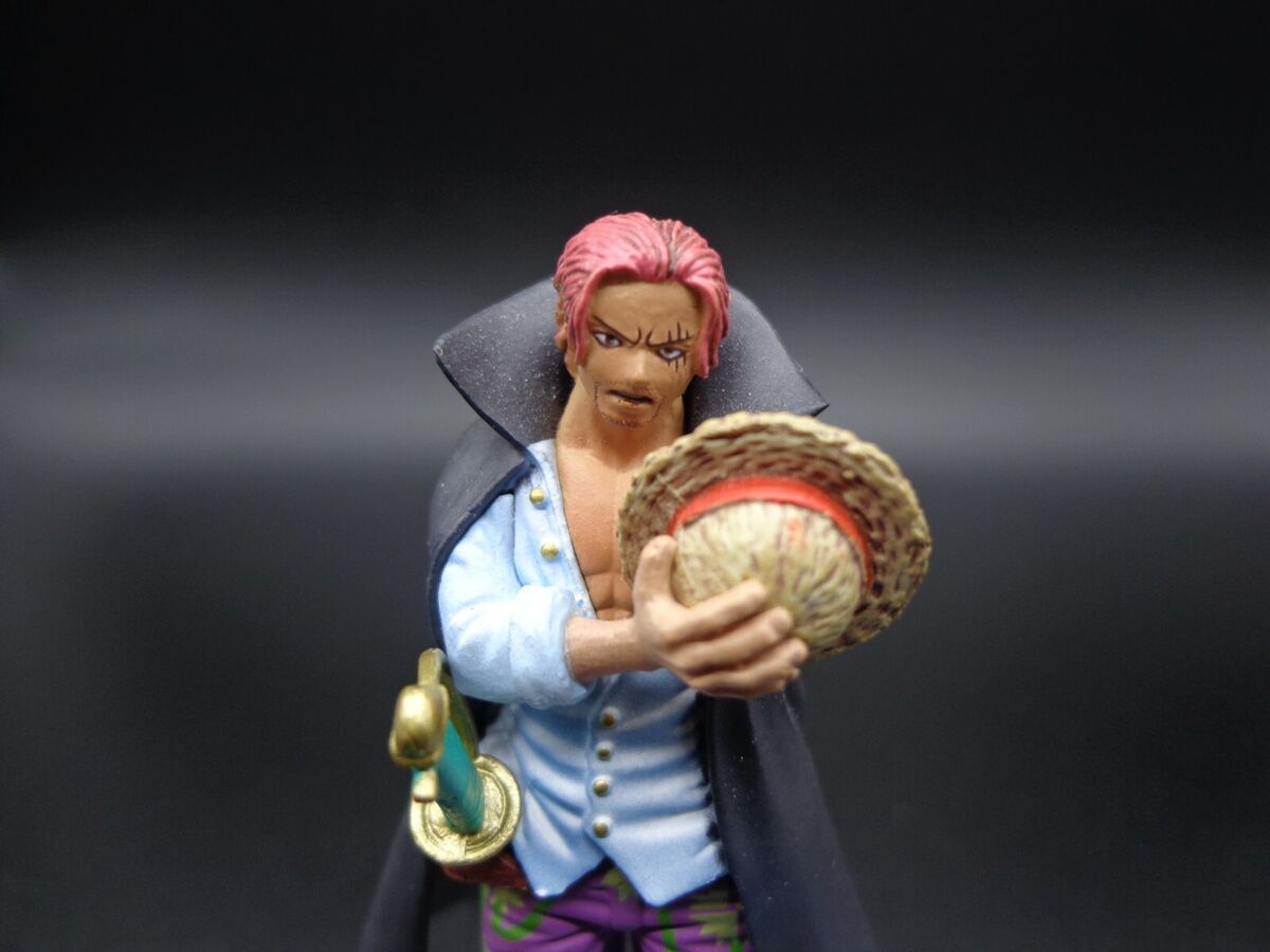 Megahouse one piece log box impel dowm vol figure shanks and coby koby rare