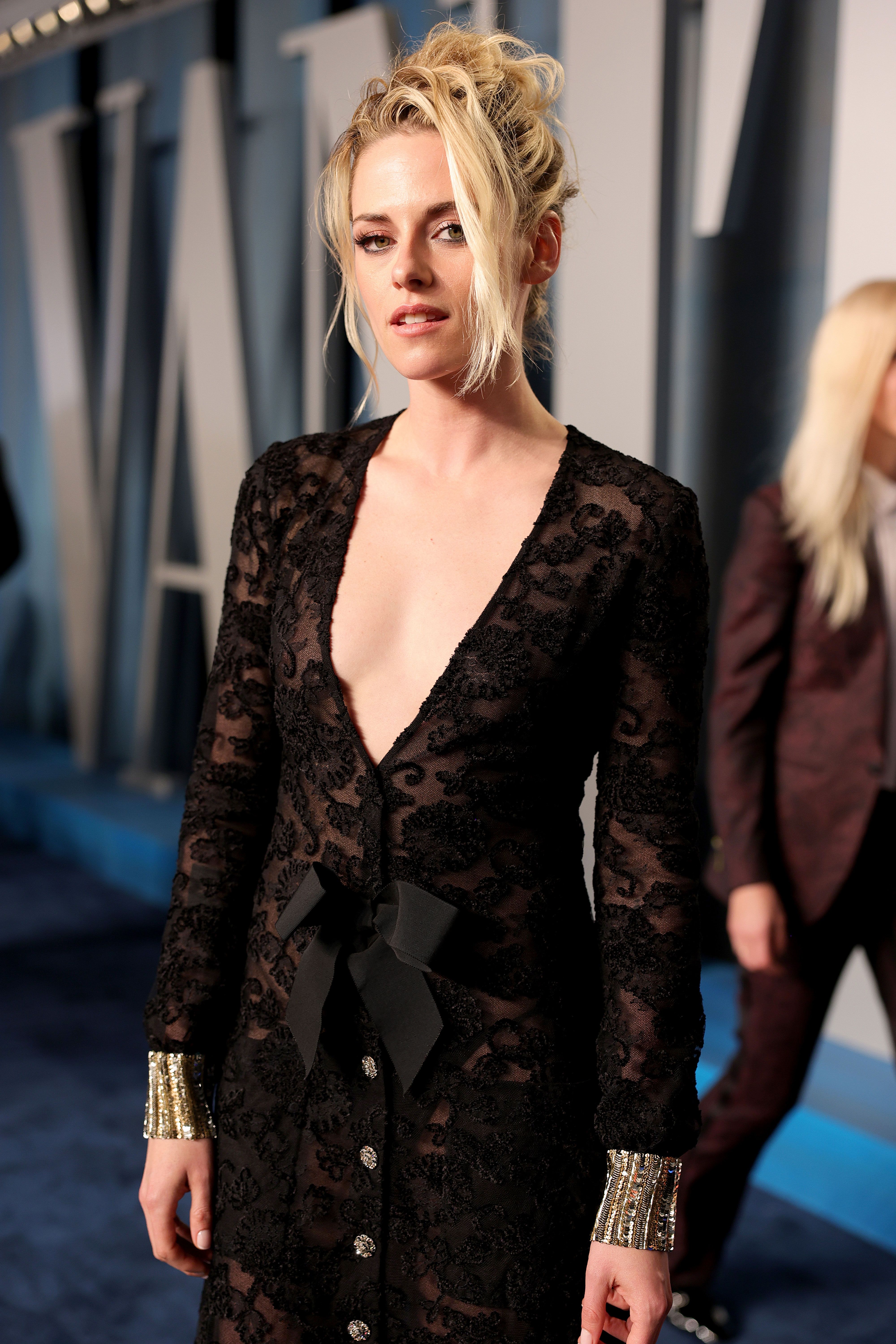 Kristen Stewart Sideboob Makes An Appearance At 'Cosmopolis' Premiere  (PHOTOS)