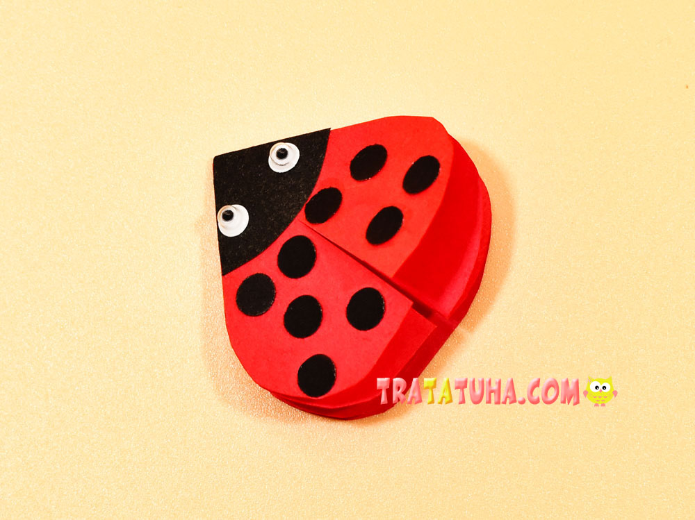 How to make origami ladybug