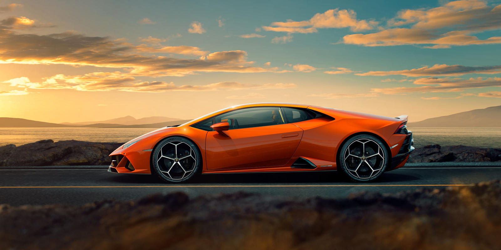 Download Free 100 + lamborghini huracan side view Wallpapers