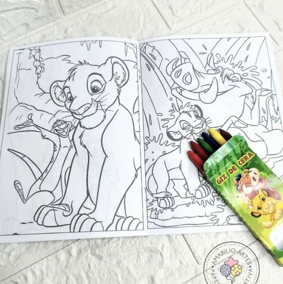 Kit colorir livro giz de cera tema rei leão personalizado