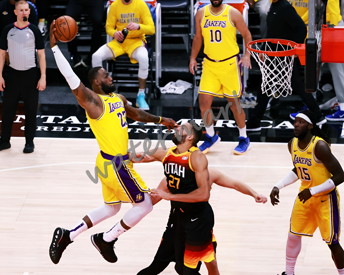 Nba la los angeles lakers lebron james game action color x photo pic