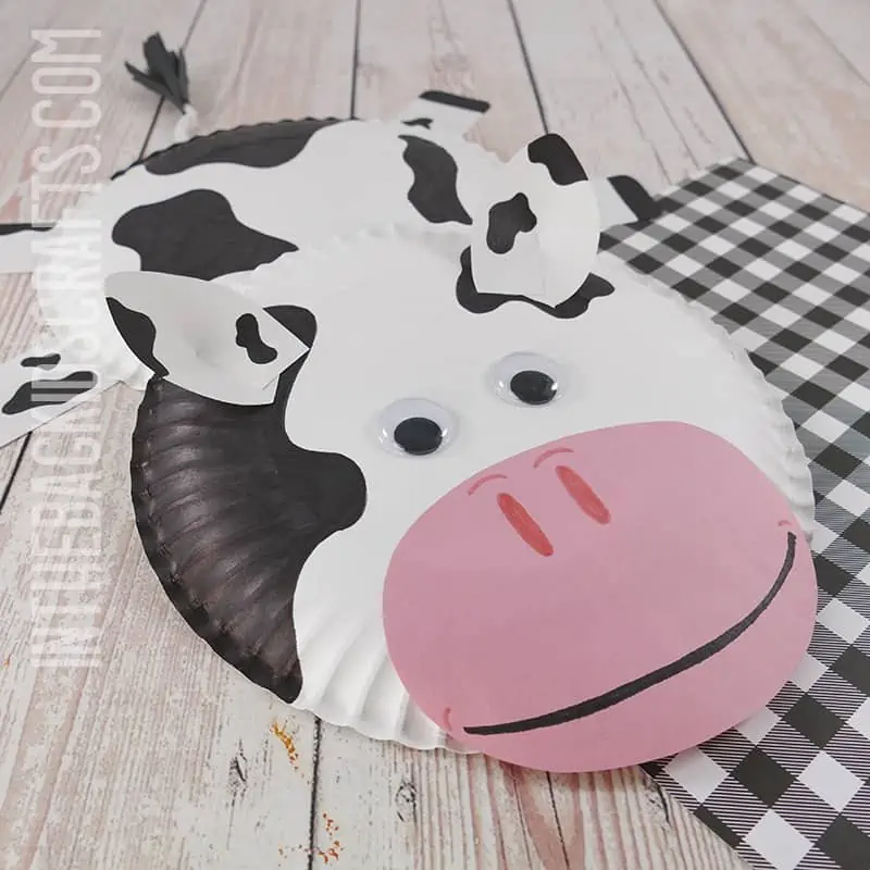 Paper plate cow craft with free craft template â in the bag kids crafts