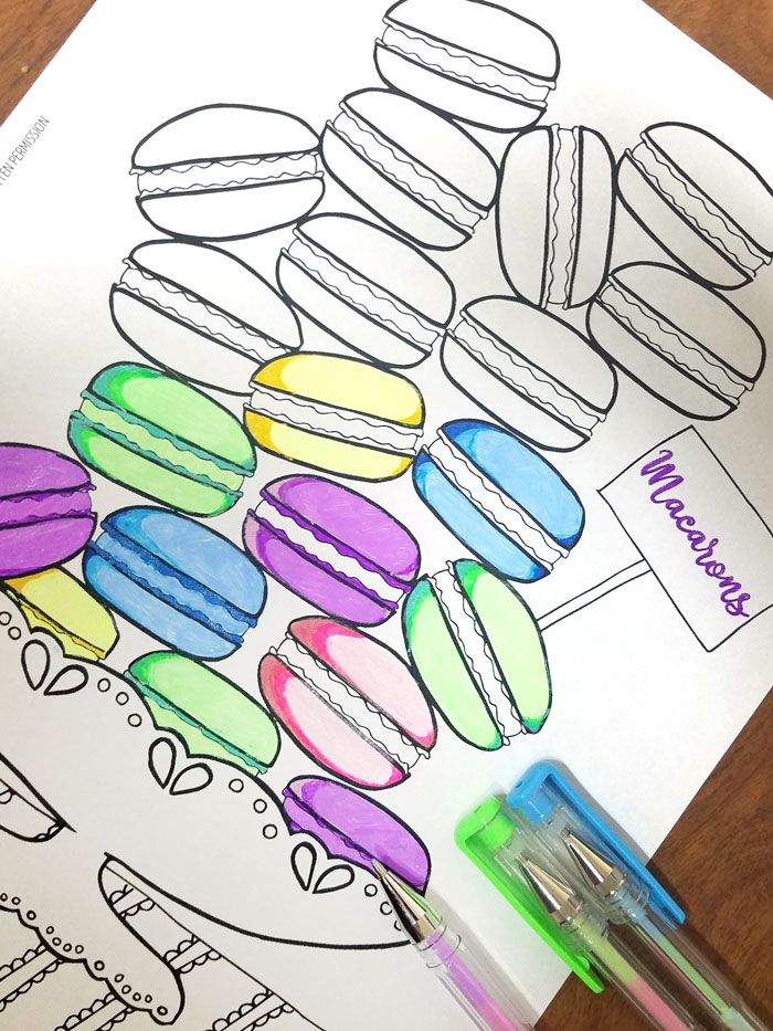 Free printable macarons coloring page for grown