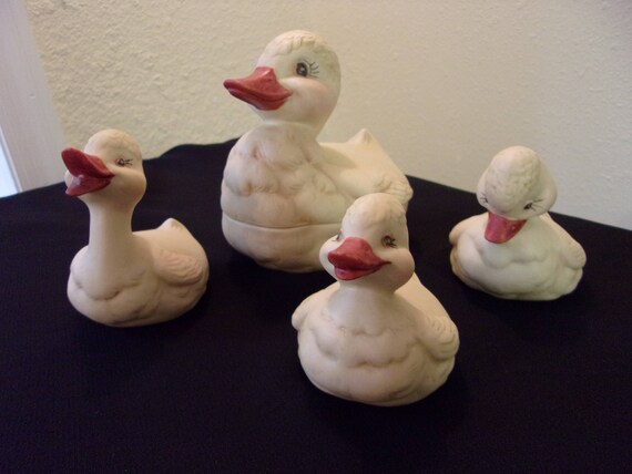 Patos de cerãmica mamã pato con patitos patos caprichosos caja de baratijas figuritas de pato casa de campo rãºstico tema campestre firmado frances shaffer