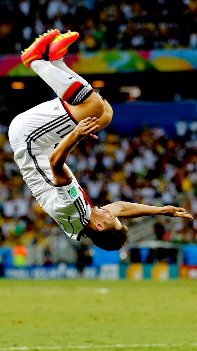Miroslav Klose biography | Germany national football team, Miroslav klose,  Professional football