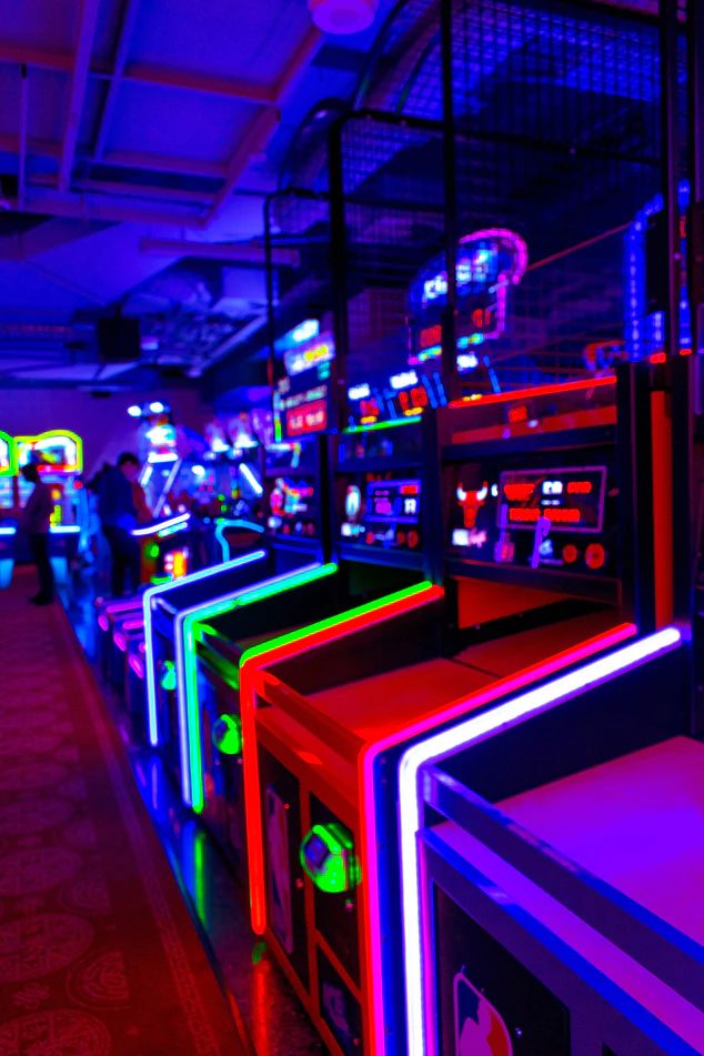 Lighted arcade machines photo â free light image on unsplash arcade bedroom wall collage neon aesthetic