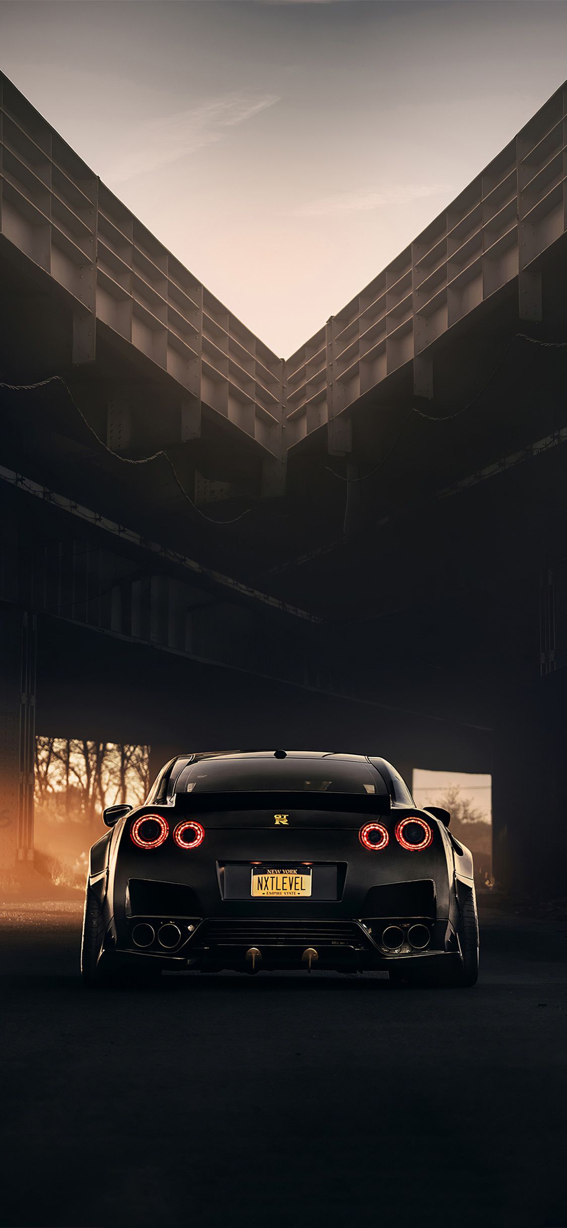 Black nissan gtr s on