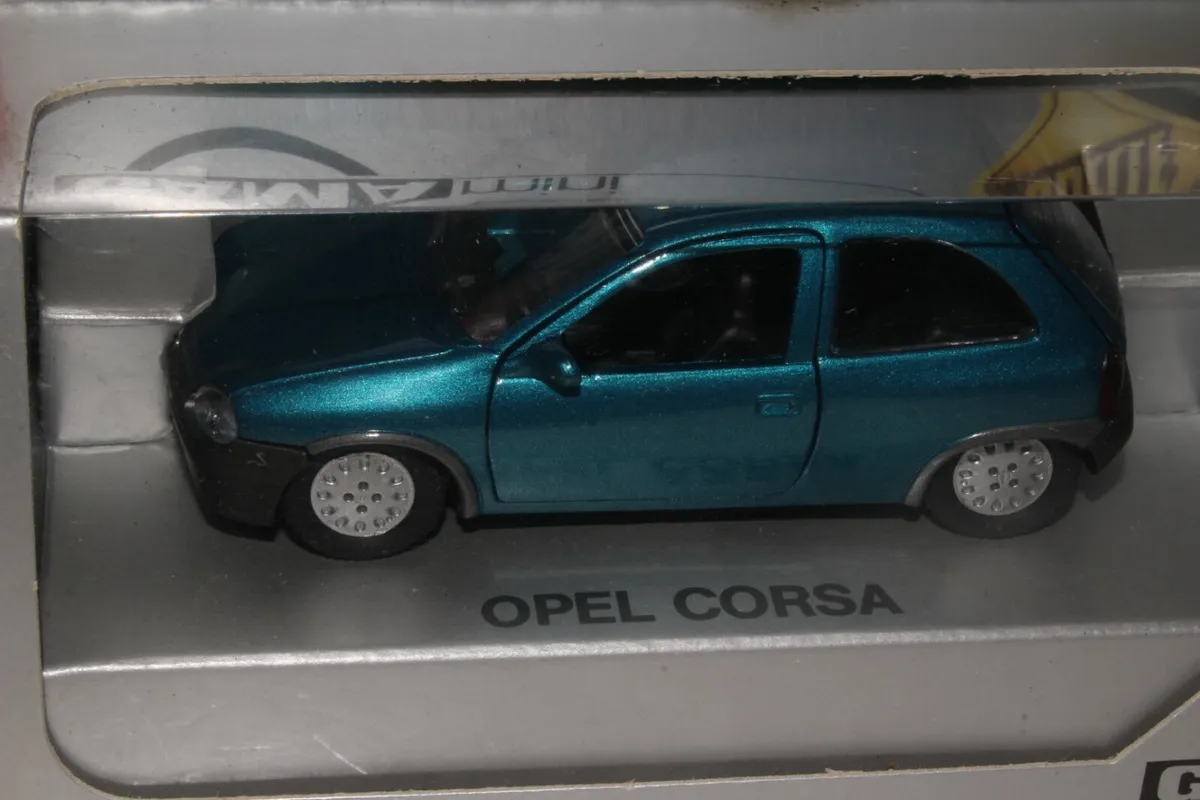 Gama mini opel corsa scale boxed blue