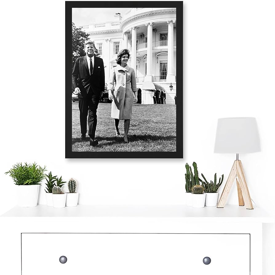 Photo president usa john jackie kennedy jfk white house lawn artwork framed a wall art print posters prints