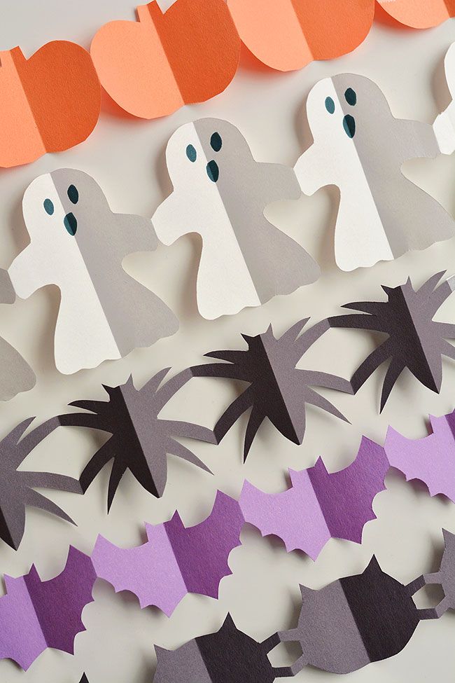 Halloween paper garland cutouts â bats spiders pumpkins ghosts and black cats halloween paper crafts halloween crafts halloween paper