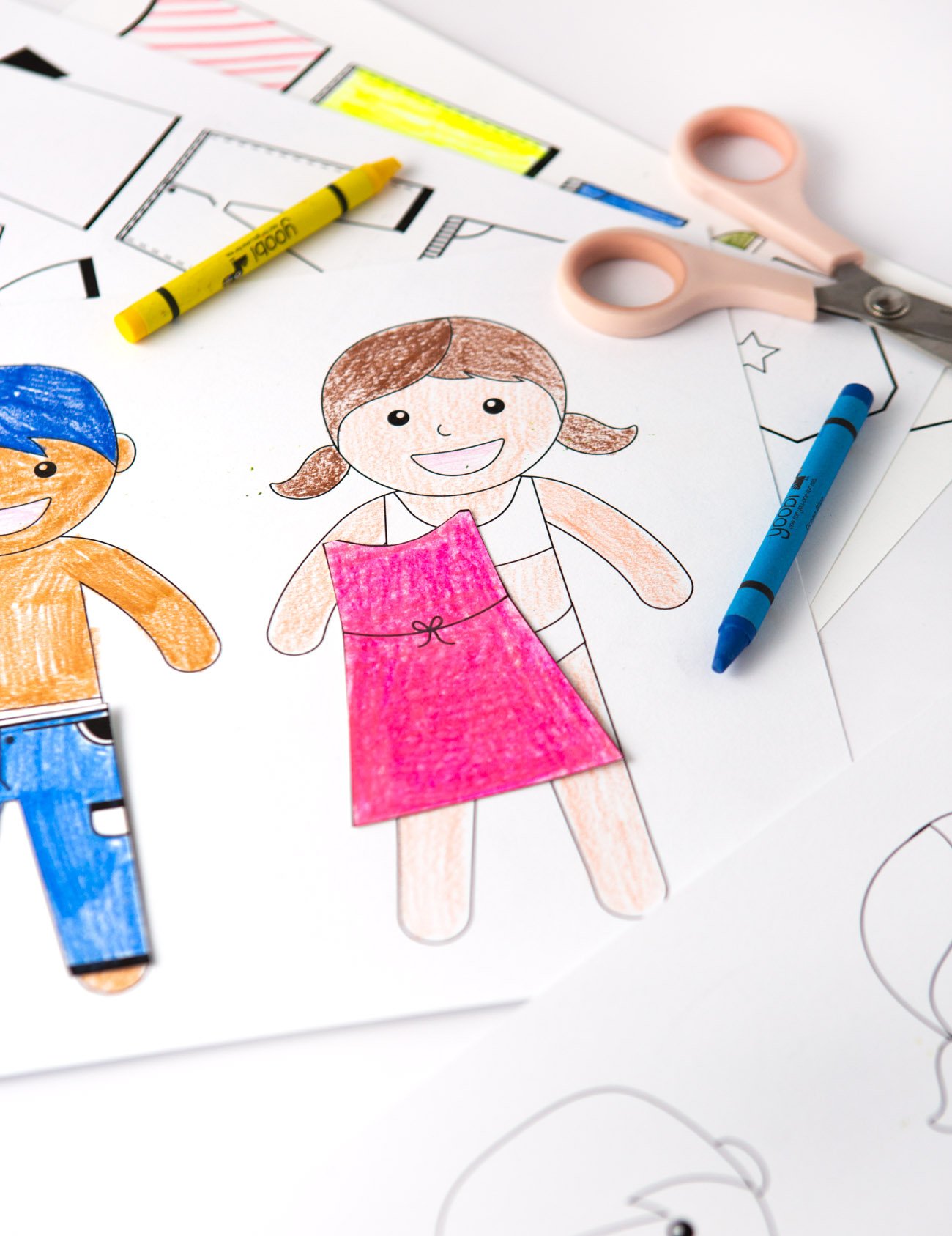 Color your own printable paper dolls