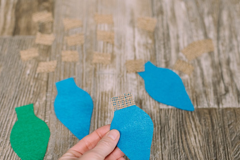 Diy felt lightbulb garland for christmas felt burlap and twine