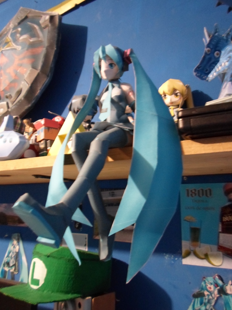 Hatsune miku papercraft by rabraham on