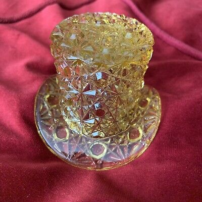 Vintage fenton daisy and button pattern top hat yellowgold color