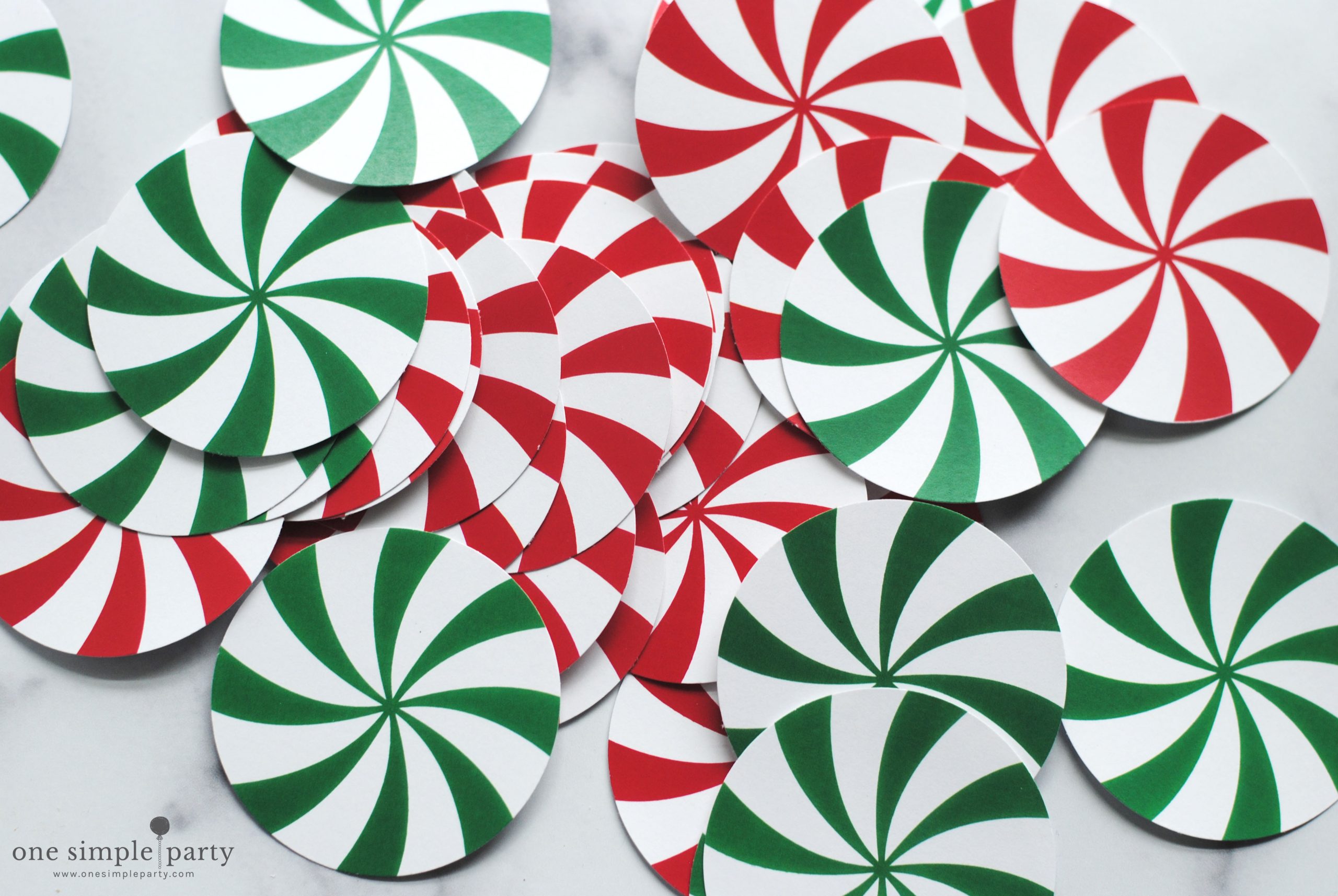 Free printable peppermint candy garland