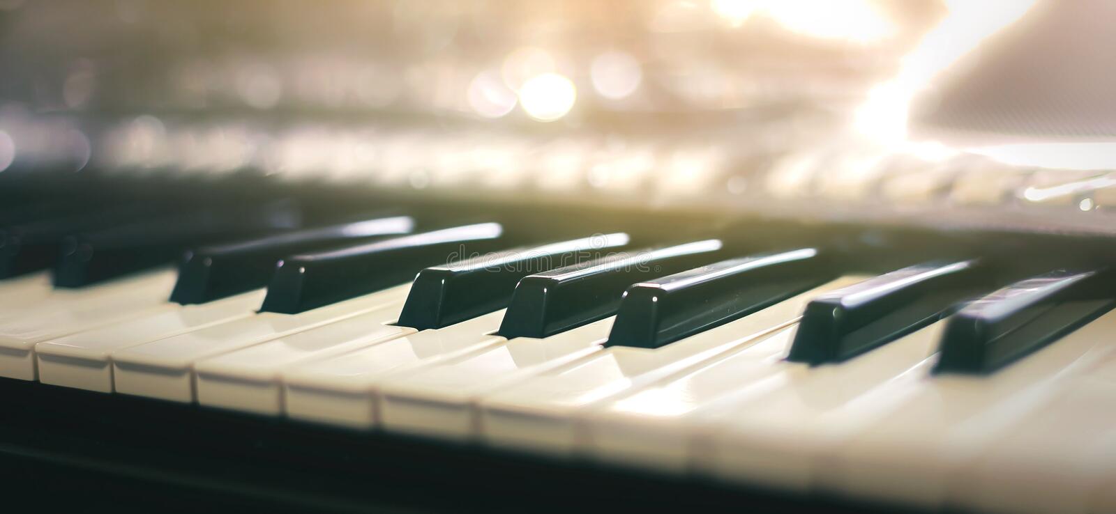 Download Free 100 + piano keyboard Wallpapers