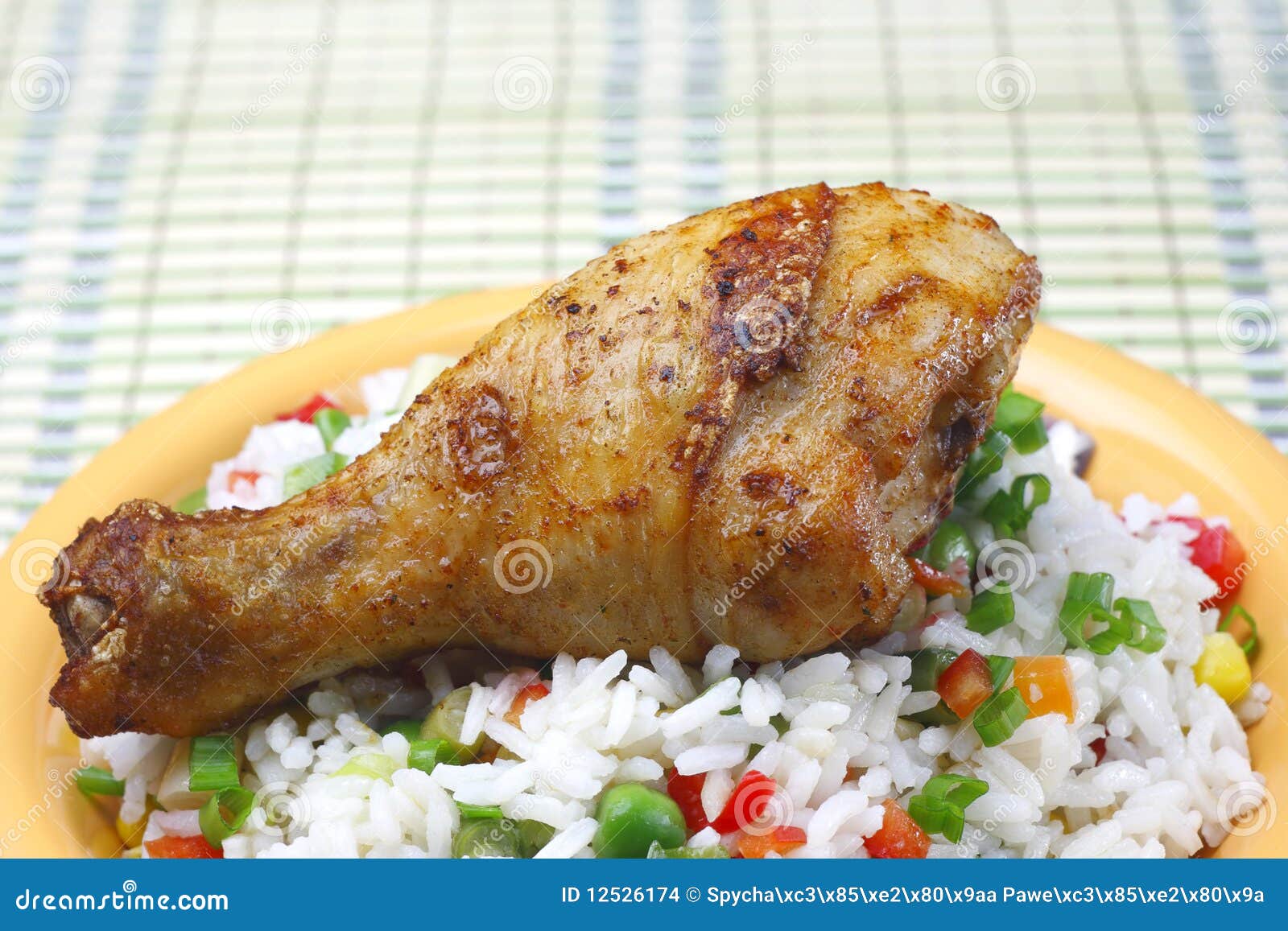 Pierna de pollo frito con arroz fotos de stock