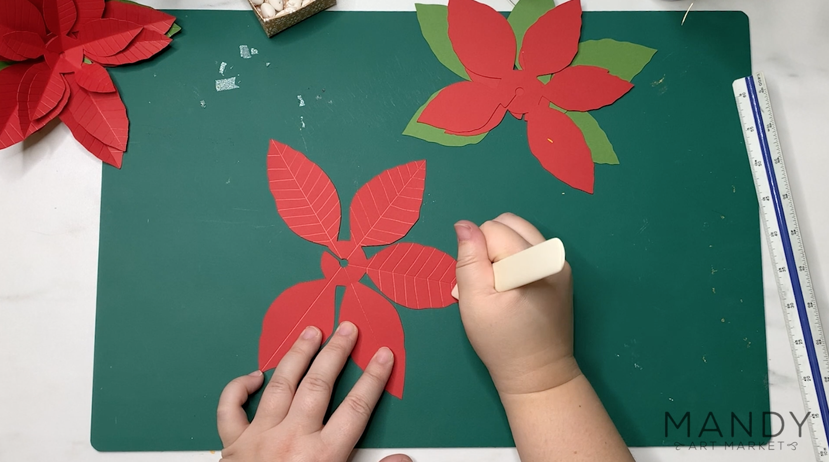 How to make paper poinsettia flowers