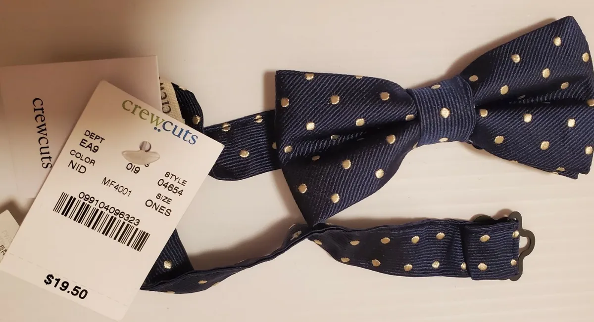 Boys new jcrew bow tie color navy with white polka