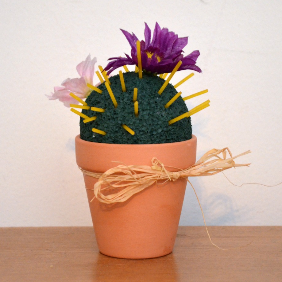 Simple cactus craft for kids