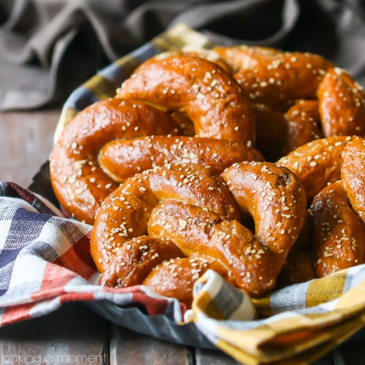 Chewy toasty soft pretzel recipe