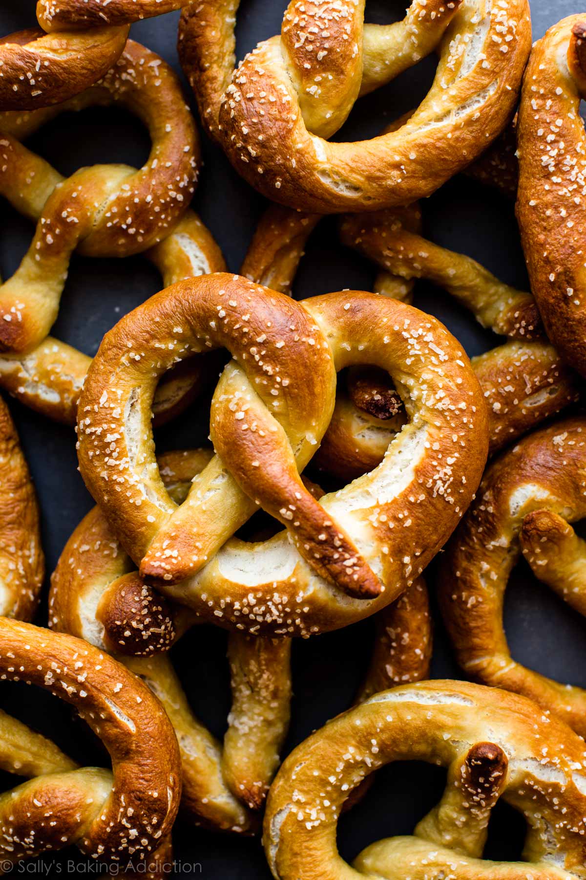 Easy homemade soft pretzels