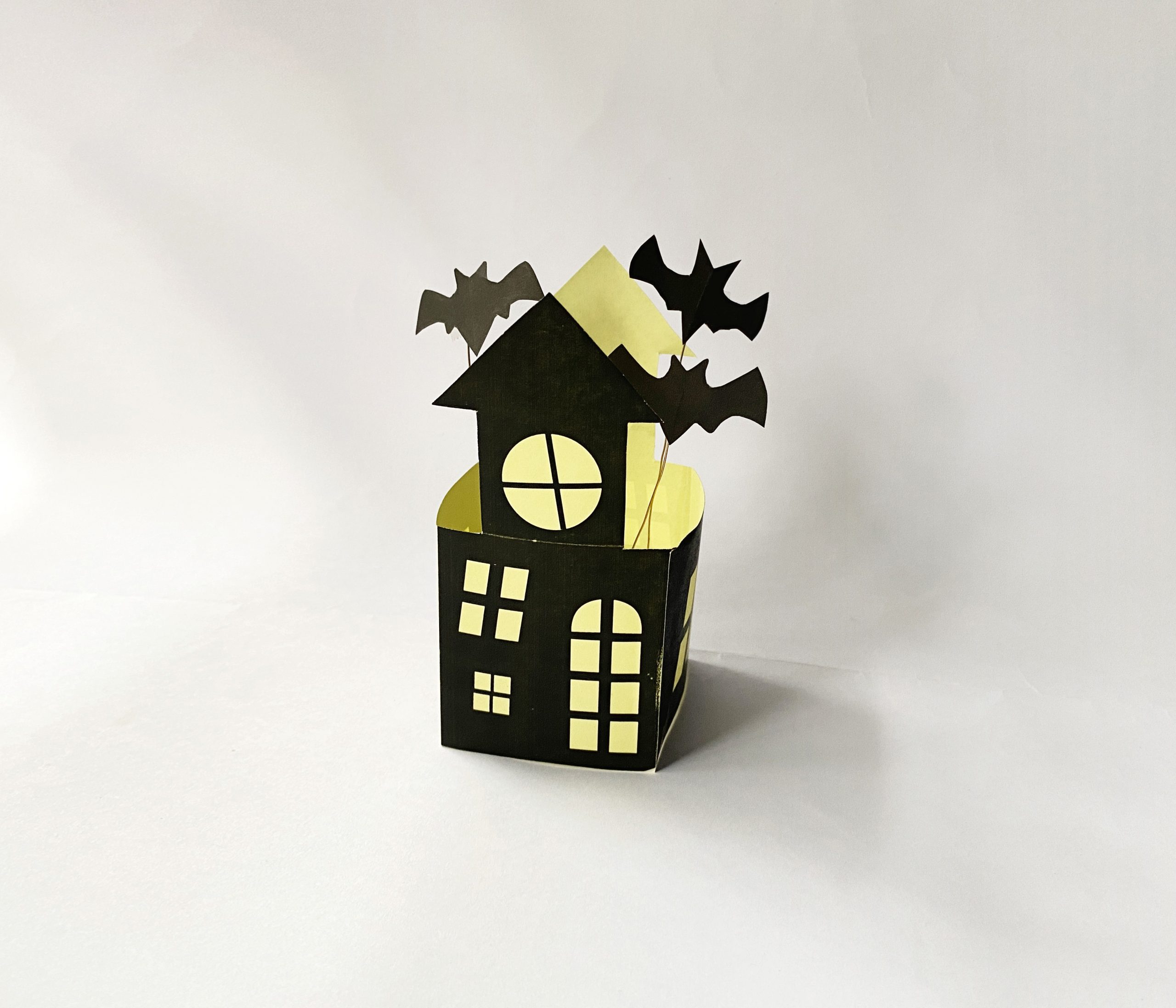 How to make a haunted house luminary