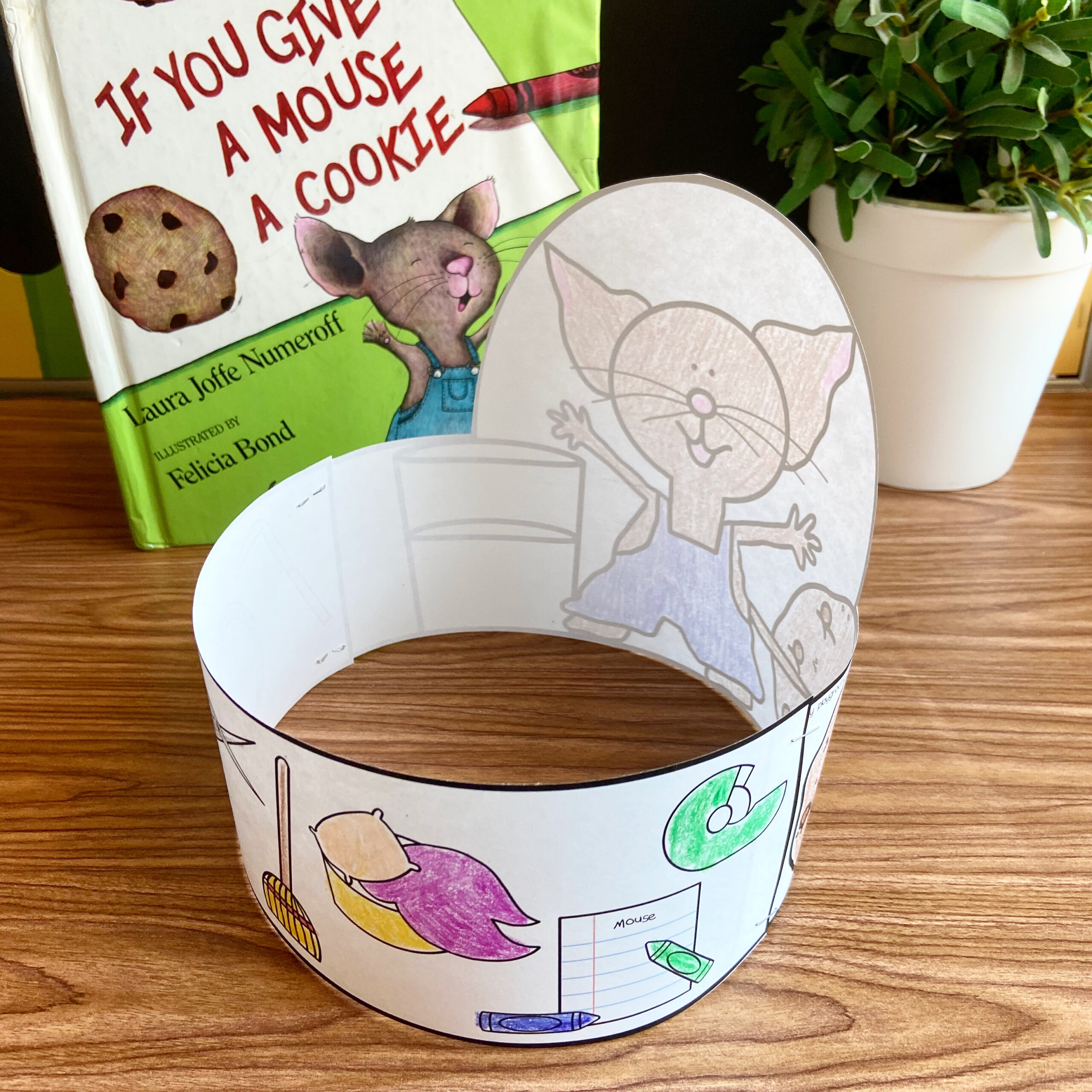 Free printable mouse and cookie hat