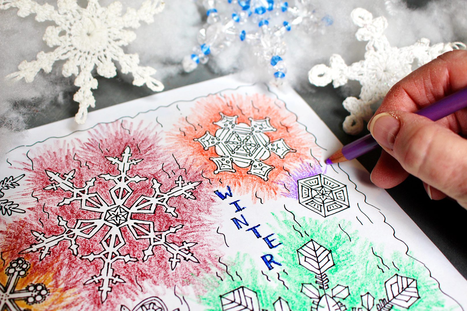 Free winter snowflake coloring page