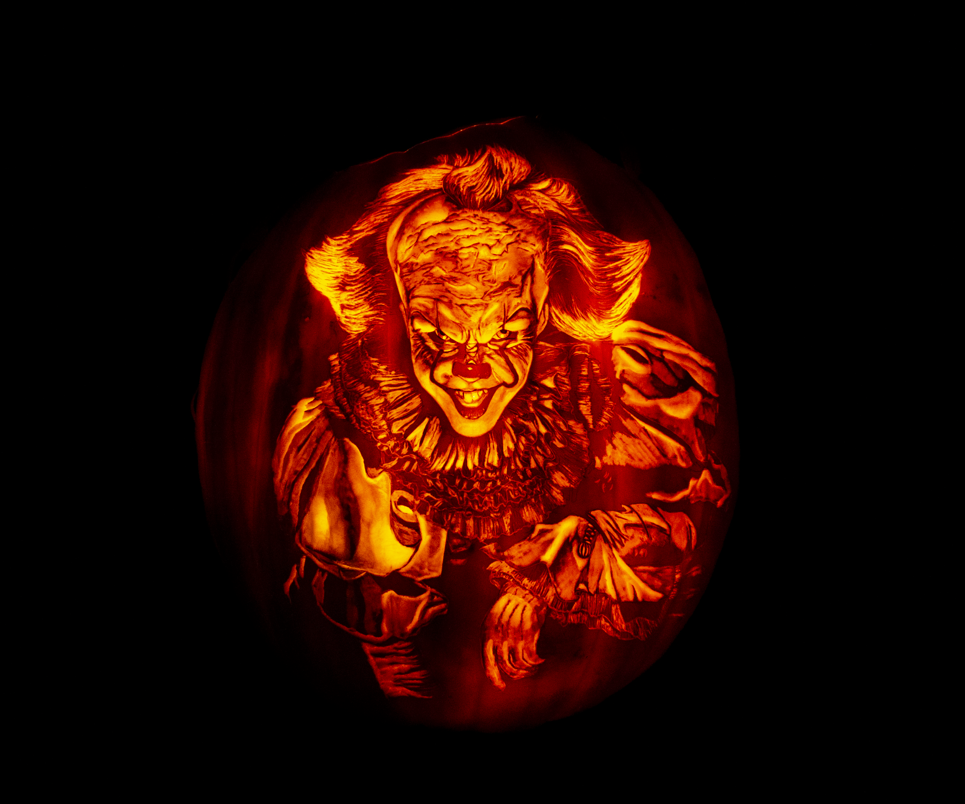 Pennywise the dancing clown an instructable on how to carve a pumpkin that replicates the look of a shaded drawing steps with pictures