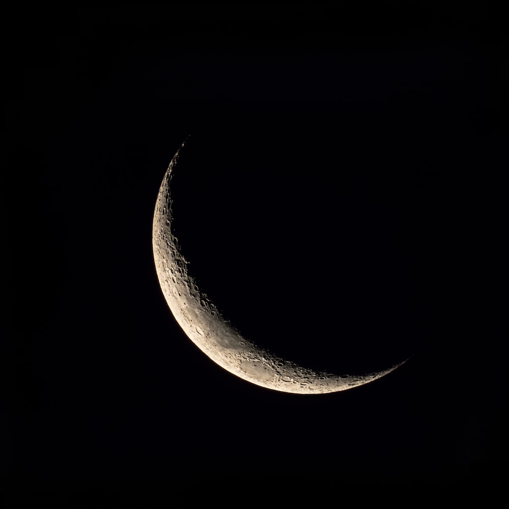 The Crescent Moon: What Causes It to Change Tilt and Direction