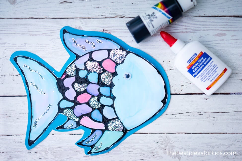 Rainbow fish craft with free template