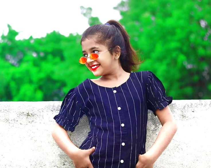 P by rashi shde on rashi sdhe photos beauty full girl stylish girl pic dehati girl photo