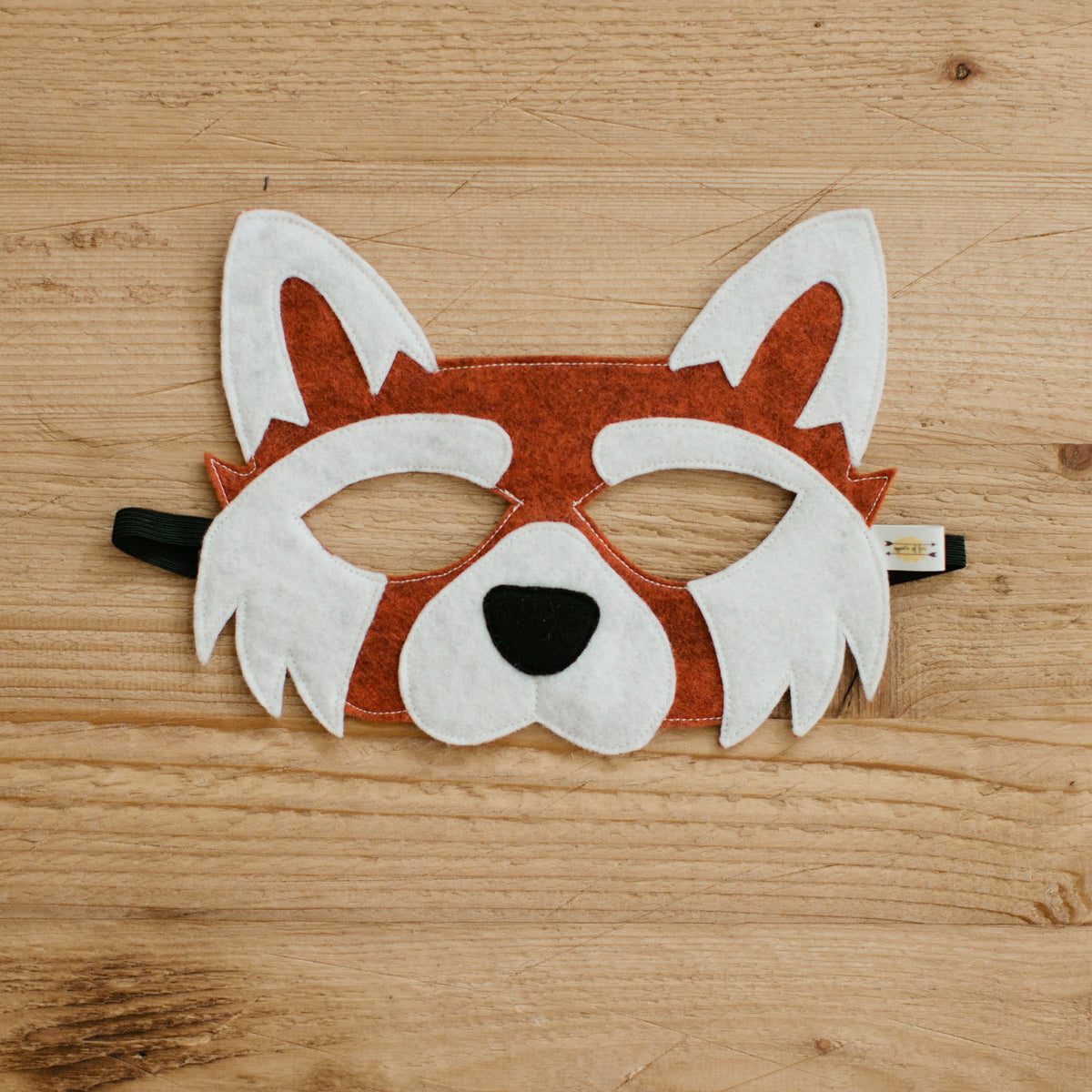 Red panda mask tail â opposite of far