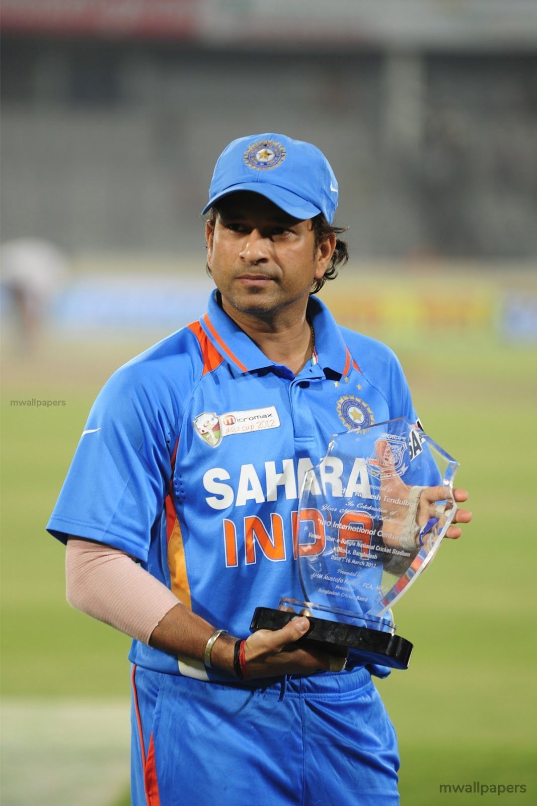 Sach tendulkar hd wallpapersimages p sachtendulkar cricketer dia hdwallpapers sach tendulkar dia cricket team cricket