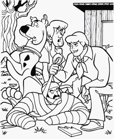 Fred shaggy and scooby found the mummy coloring page free printable coloring pages