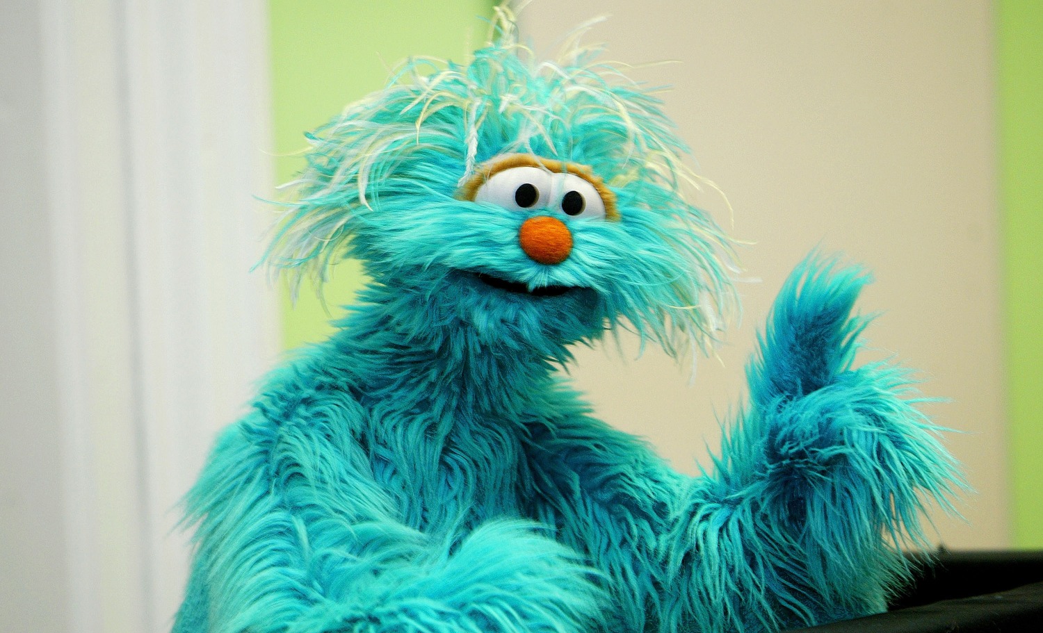 Sesame place apologizes twice after video of character interacting with black girls goes viral