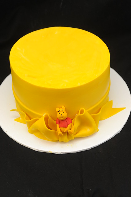 Pooh cake a simple pooh cake for my assistant my customerâ