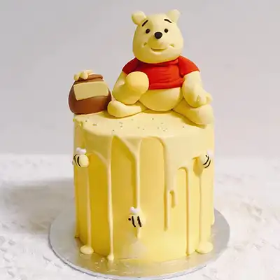 Winnie the pooh daiper cake easy winnie the pooh birthday cake