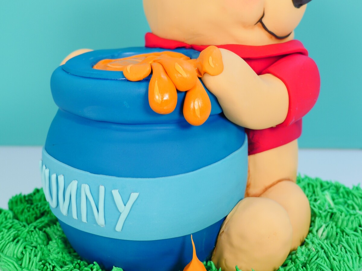 Cakes dessert chocolate winnie the pooh cake