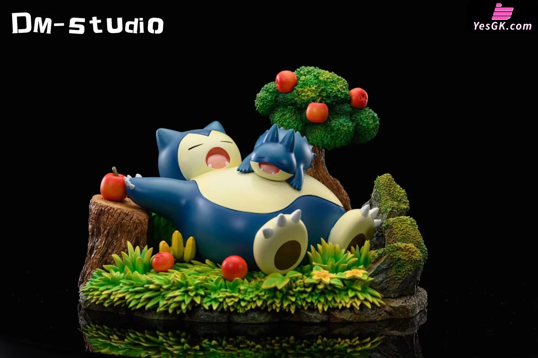 Pokãmon snorlax statue