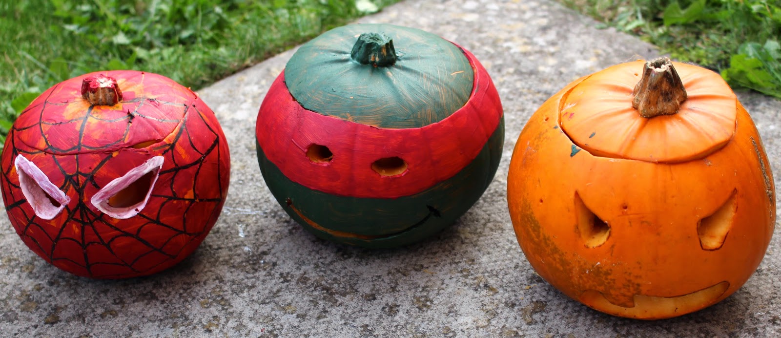 Spiderman and teenage mutant ninja turtle pumpkin painting